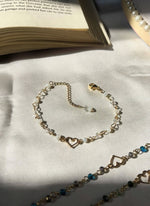 Load image into Gallery viewer, Heartloop Bracelet
