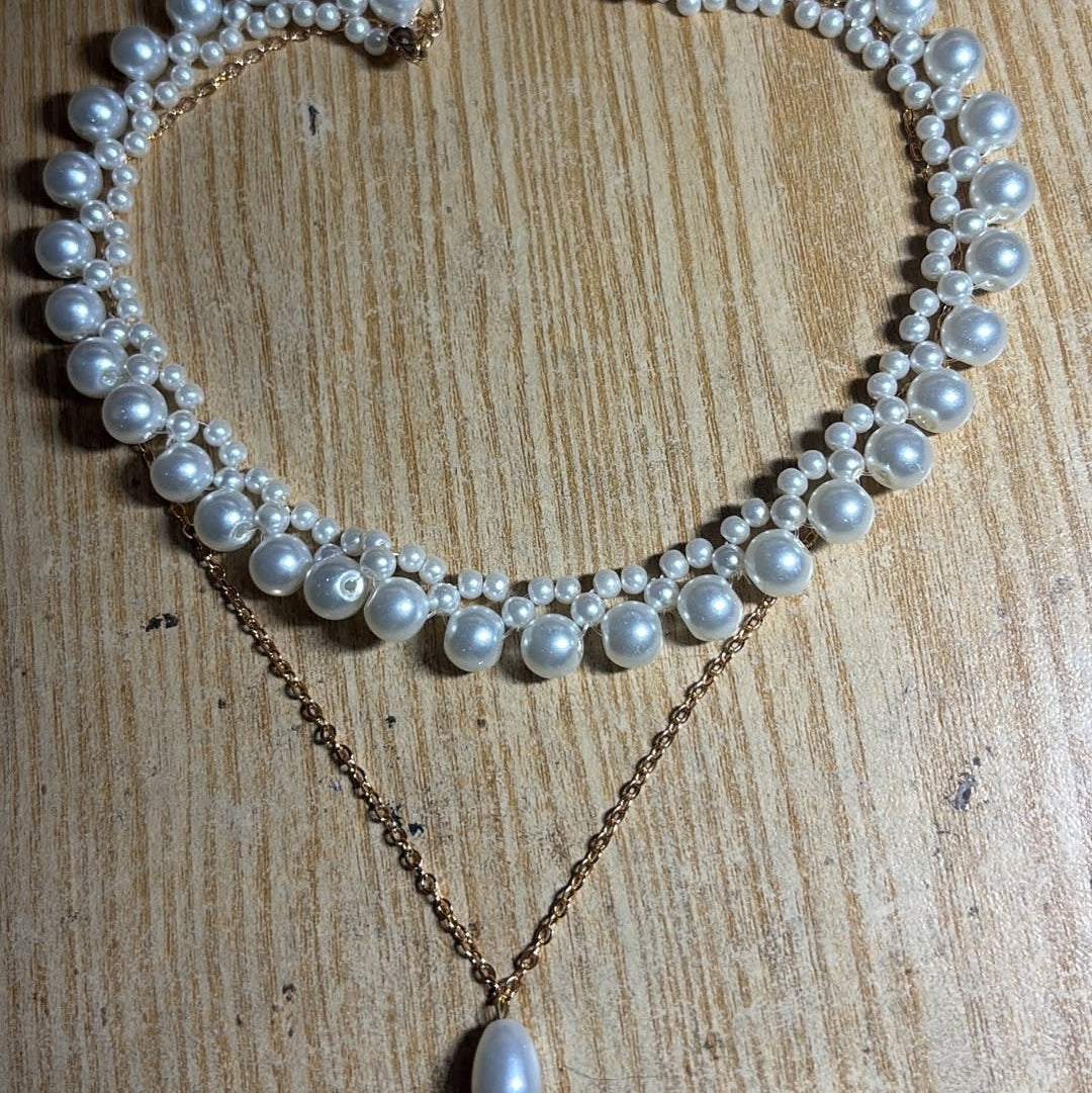 Bliss strand necklace